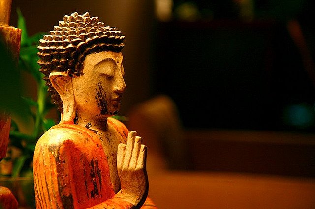 Ai trong chúng ta cũng có lúc lỡ lầm. Nên khi đối diện với sự sơ suất của người khác, hãy nên có sự nhún nhường nhất định.