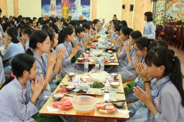 Tướng hảo thanh tịnh, trang nghiêm cũng từ an - nhẫn mà thành.