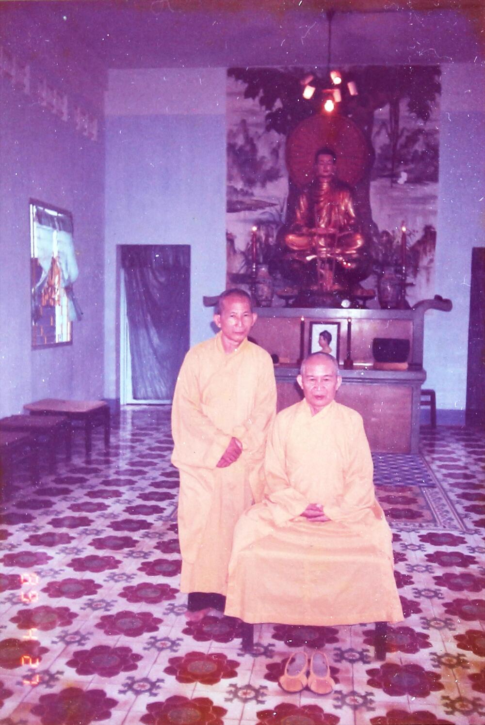 hue-hưng-2