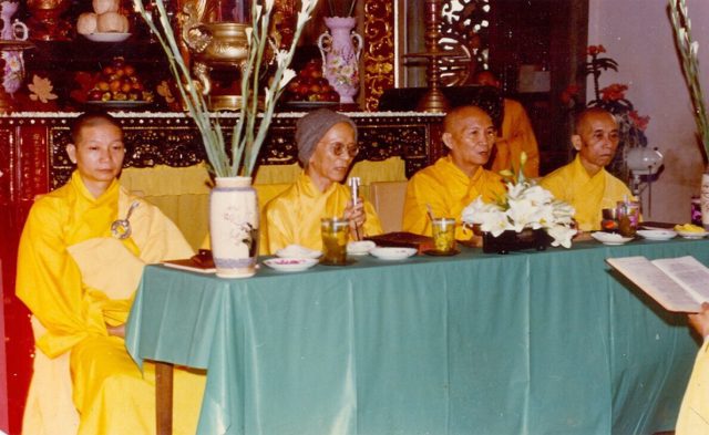 Từ phải sang: Trưởng lão Hòa thượng Thích Từ Nhơn; Trưởng lão Hòa thượng Thích Huệ Hưng, Trưởng lão Hòa thượng Thích Trí Tịnh, Trưởng Lão Hòa Thượng Thích Trí Quảng tại Tổ Đình Ấn Quang (Ảnh: PTVN)