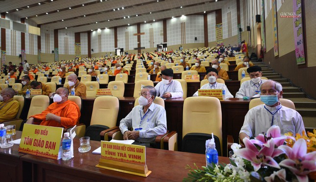 Đại diện tôn giáo bạn tại đại hội