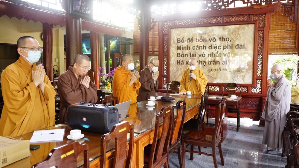 Đúc kết phiên họp, Hòa thượng Thích Nhật Quang gửi niềm mong mỏi và tin tưởng đến Chư tôn đức trong Ban Thường trực BTS Phật giáo tỉnh về sự thành công của Đại giới đàn Thiện Hoa.