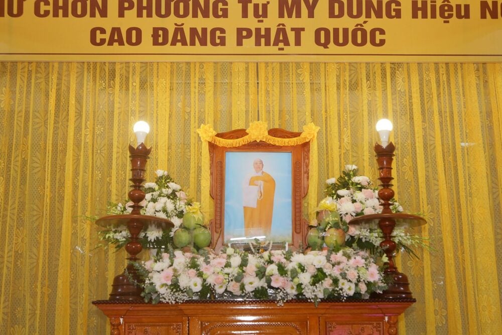 Di ảnh NT. Thích Nữ Mỹ Dung