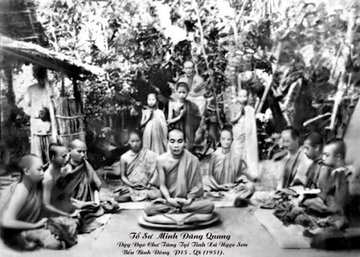 Con thành kính dâng tặng đức Tổ sư nhân 67 năm ngày vắng bóng của Người.