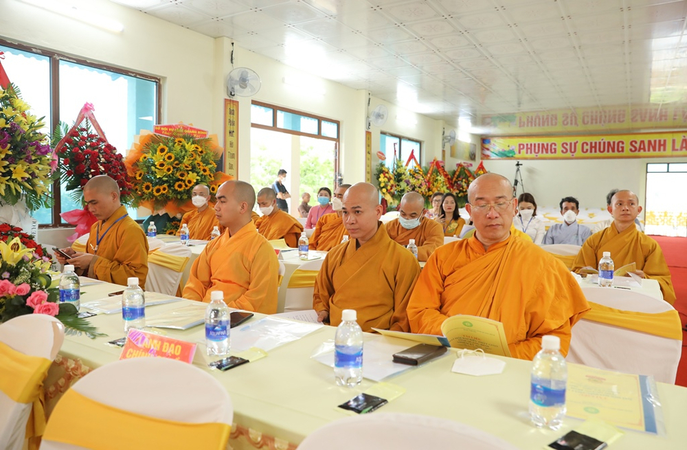 Chư tôn đức đại biểu tham dự