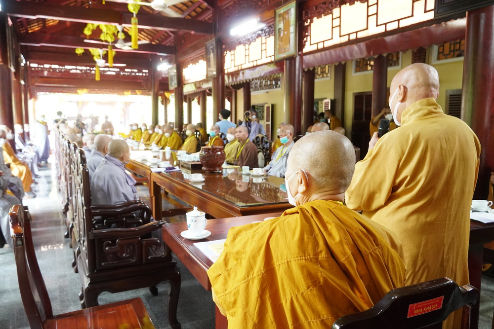 Toàn cảnh buổi họp
