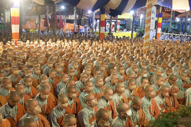Hướng lòng thanh tịnh đón nhận lời giáo giới