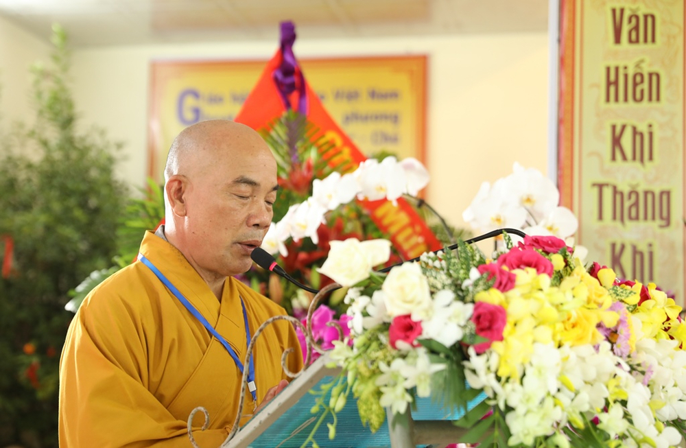 Thượng tọa Thích Phương Đạt – Phó trưởng ban Thường trực BTS PG tỉnh phát biểu bế mạc đại hội