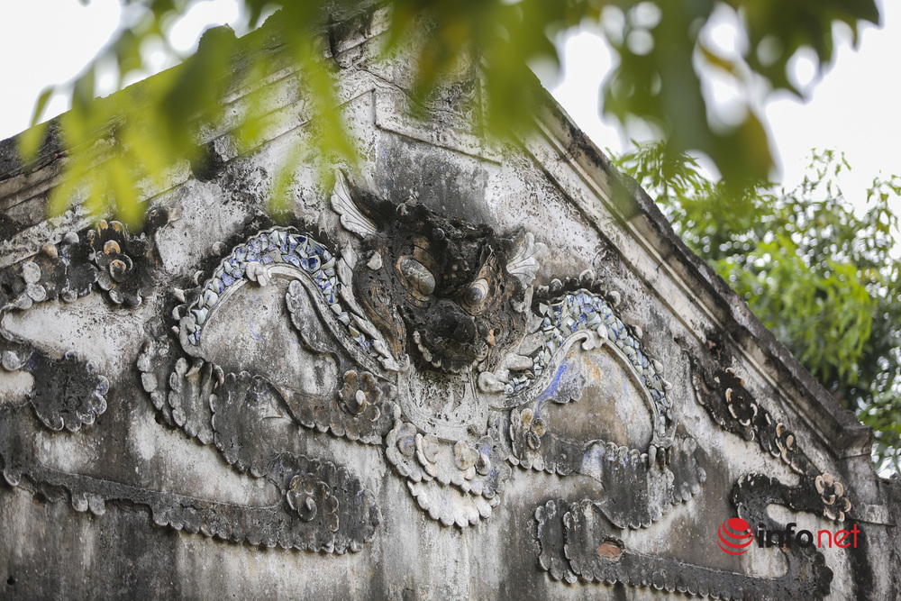 Các chi tiết, hoa văn của ngôi chùa.