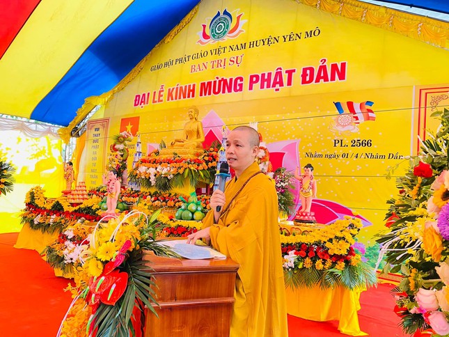 Ban Trị sự Phật giáo huyện Yên Mô trang nghiêm cử hành Đại lễ Phật đản 8