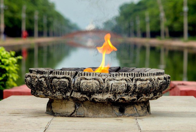 Ngọn lửa hòa bình ở Lumbini