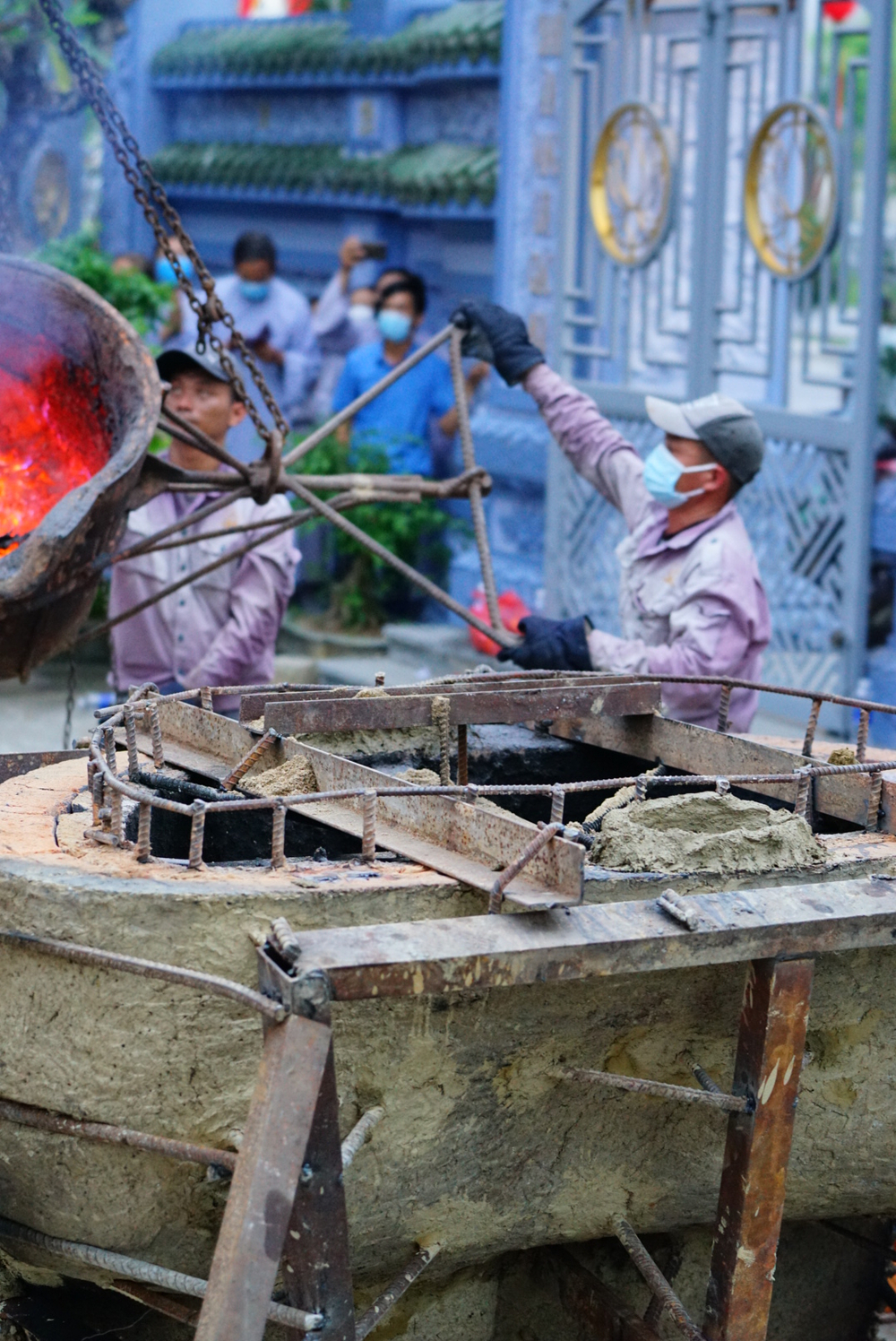 Lễ chú nguyện rót đồng tạo kim thân Đức Phật tại chùa Phổ Quang 7