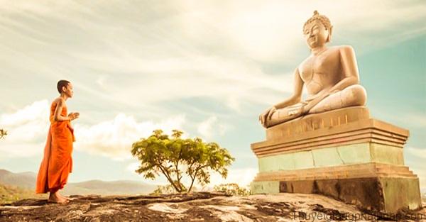 Nếp sống đạo, nếp sống Phật giáo, là nếp sống với tâm ý trong sạch. Ðó cũng chính là nếp sống hạnh phúc.