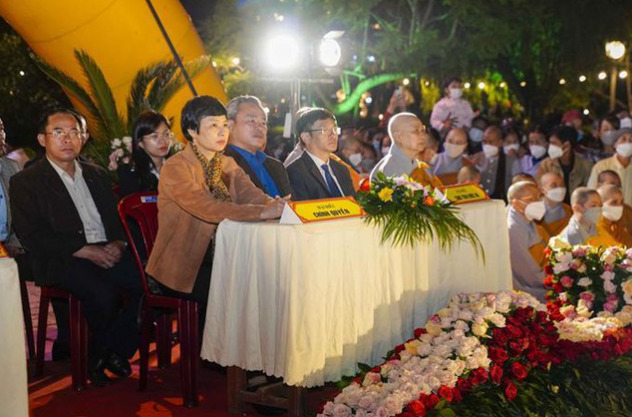 Chư tôn đức chứng minh buổi lễ