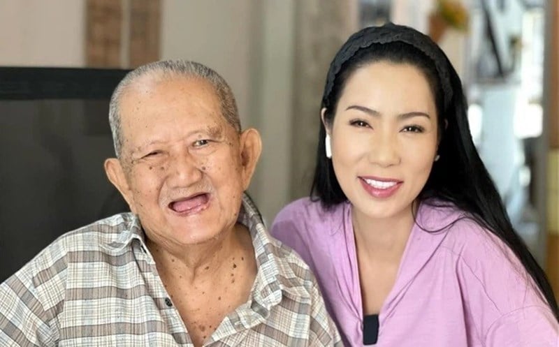 Trịnh Kim Chi rất quan tâm và ủng hộ nghệ sĩ cao tuổi gặp khó khăn trong cuộc sống bằng tiền của mình và đồng nghiệp, chứ không kêu gọi từ cộng đồng.