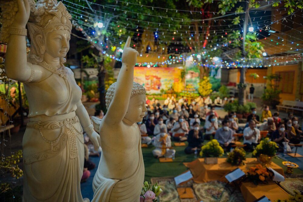 Giữ tâm trong sáng sẽ phát ra lời nói êm tai mát lòng là đắc nhân tâm. Còn bên trong họ chứa cái gì thì có nói êm tai mấy chỉ là mật ngọt chết ruồi, ta nên cẩn thận.