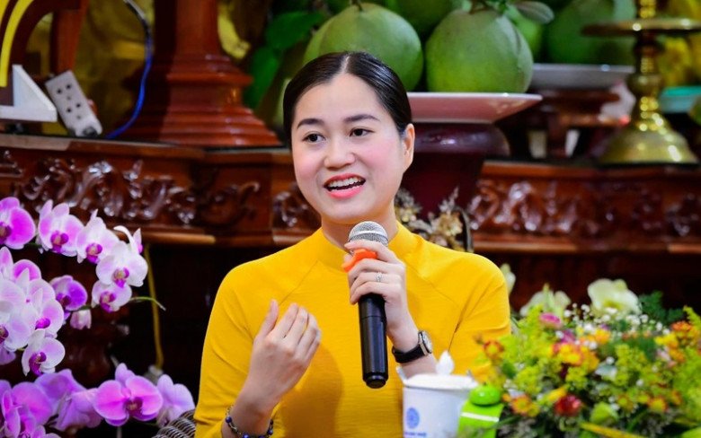 'Sau khi lấy chồng, sinh con và trải qua nhiều biến cố, niềm tin trong tôi dành cho đạo Phật vẫn càng ngày càng lớn và vững chắc hơn': Diễn viên Lâm Vĩ Dạ chia sẻ.