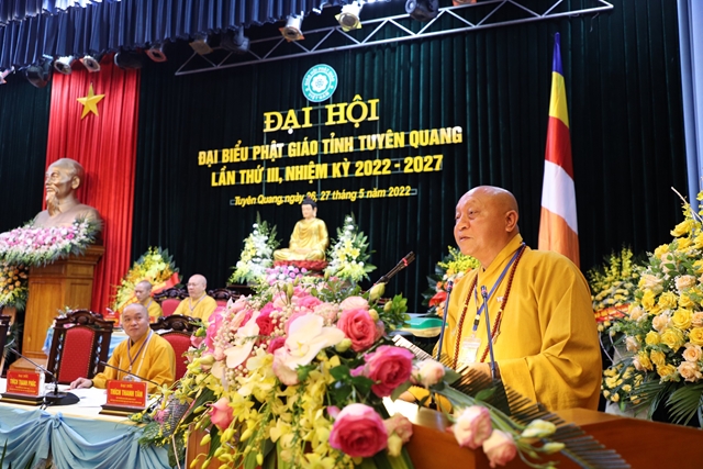 Hòa thượng Thích Gia Quang phát biểu khai mạc.