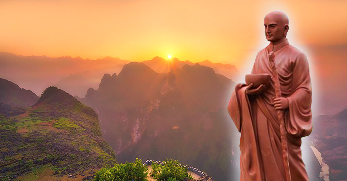 Người khai sáng Thiền tông Việt Nam là Thiền sư Khương Tăng Hội – sơ Tổ của dòng phái Thiền Việt Nam, người đã có công góp phần xây dựng cơ sở nền móng hoạt động để Trung tâm Phật giáo thứ II ở vùng Đông Bắc Bộ phát triển từ thế kỷ thứ II đến thế kỷ thứ XI.