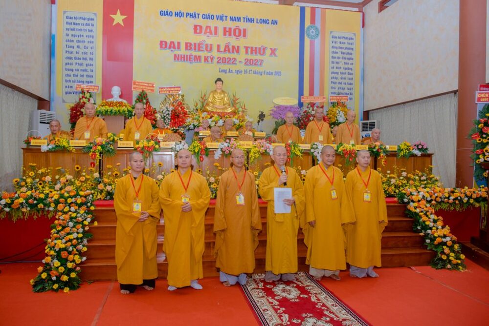 Kết thúc 5 năm thừa hành Phật sự, Hòa thượng Thích Minh Thiện thay mặt Ban Trị sự nhiệm kỳ IX, tuyên bố mãn nhiệm.