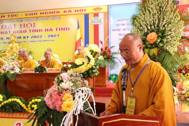 Đại đức Thích Quảng Nguyên đã đọc báo cáo tổng kết công tác Phật sự nhiệm kỳ III