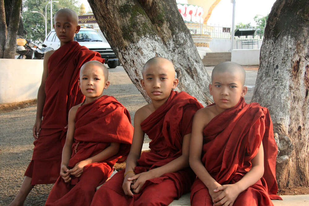 Chúng ta phải thương yêu mọi người chân thành và lúc nào cũng mong mọi người hơn mình. Đó là yếu chỉ để diệt trừ tâm đố kỵ.