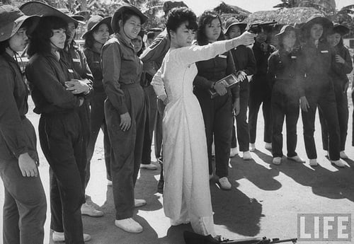 Bà Trần Lệ Xuân khi còn là dân biểu chế độ Sài Gòn, vợ của cố vấn Ngô Đình Nhu.