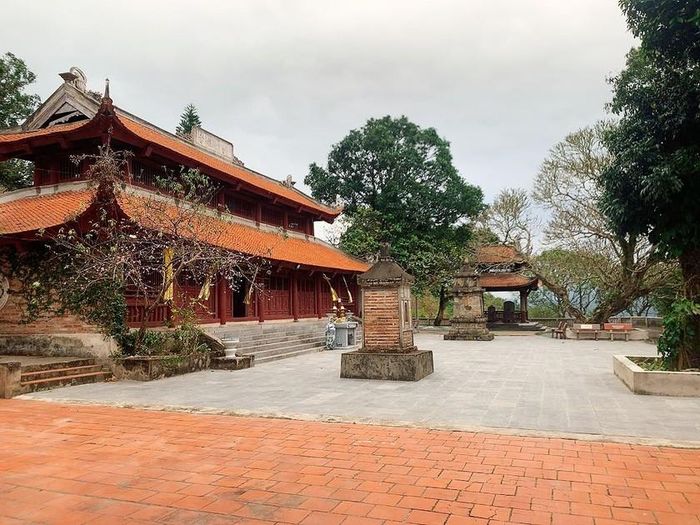 Vẻ đẹp cổ kính, tĩnh mịch ở chùa Thanh Mai.