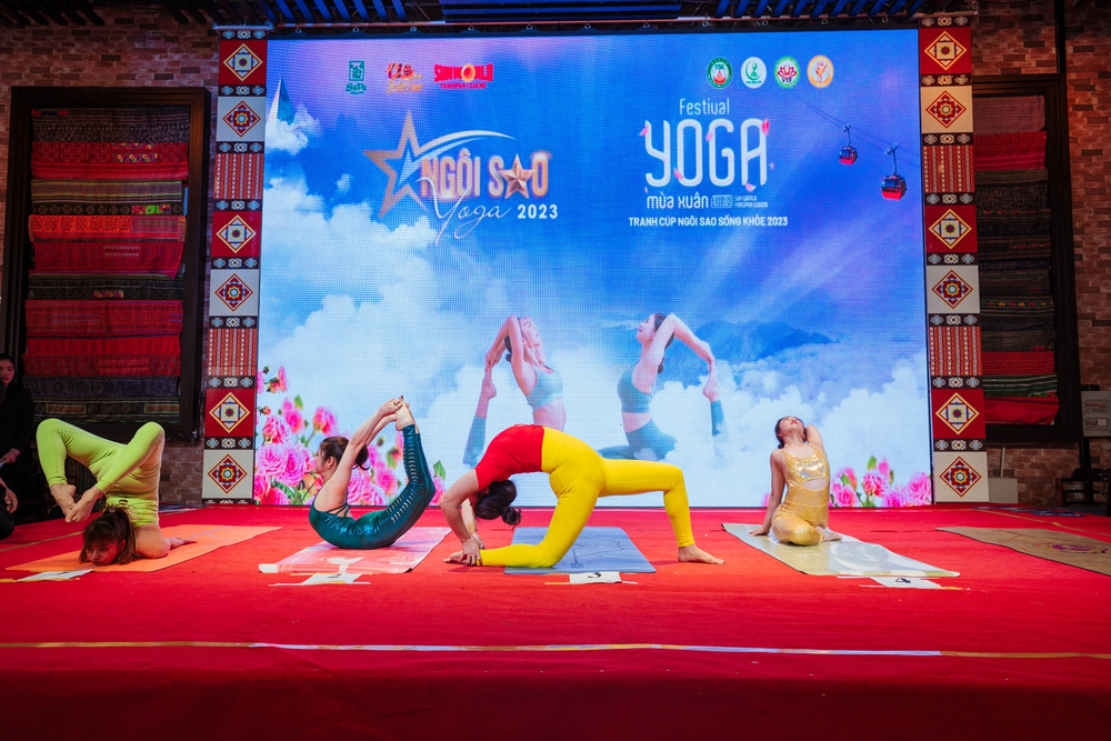 Bản sao của Thi đấu yoga (1)