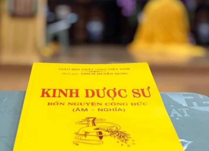 Kinh Dược Sư là một trong những bản kinh được nhiều Phật tử trì tụng.