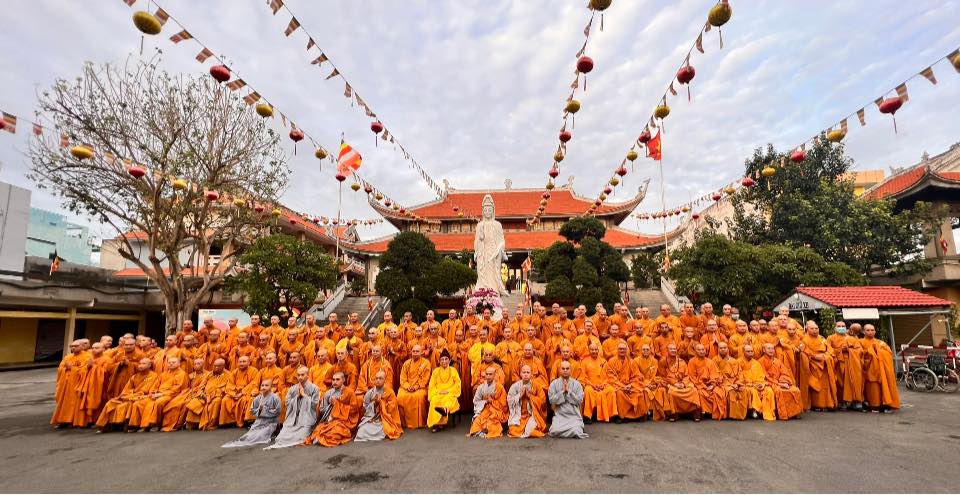 Chùa Vĩnh Nghiêm là ngôi chùa rất nổi tiếng tại TP.HCM.