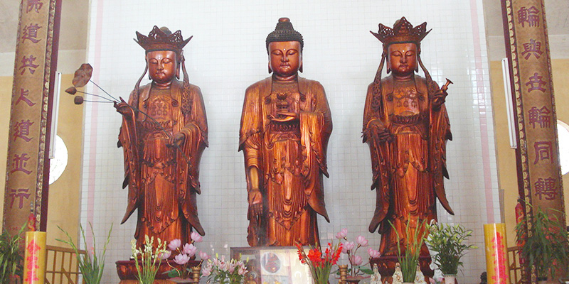 Tôn tượng Tây Phương Tam Thánh ở chùa Thiên Vương Cổ Sát