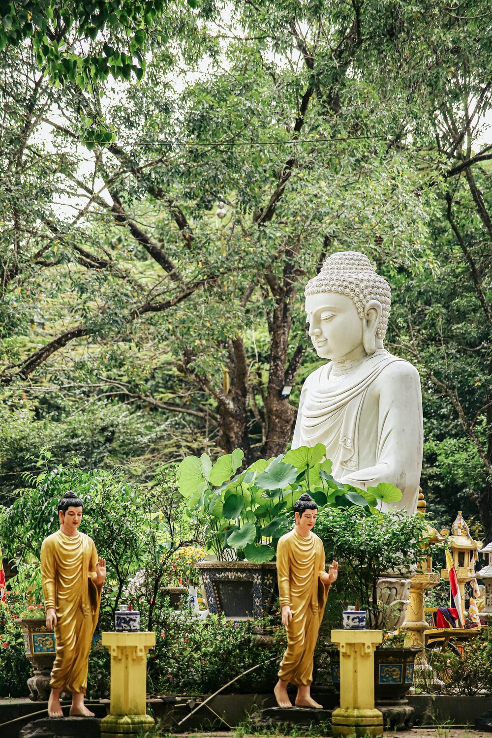 Tôn tượng Đức Phật Thích Ca tại thiền viện