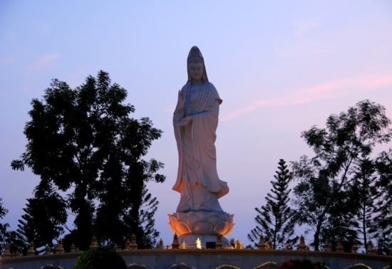 Ngược với vô minh là minh, tức tuệ giác, sáng tỏ - Ảnh minh họa