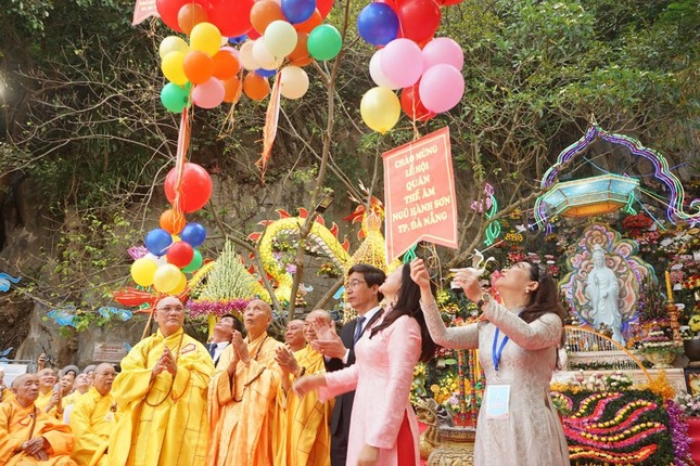 Lễ chính thức lễ hội Quán Thế Âm tại TP.Đà Nẵng - Ảnh: Nguyên Hà
