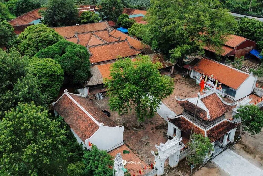 Chùa Đậu được xây dựng theo kiến trúc “Nội công ngoại quốc” cổ xưa, đậm nét dân gian như nhiều ngôi chùa Việt Nam khác. Chùa được xây dựng với nhiều hạng mục như nhà Tổ, cổng Tam quan, Tam bảo, Tiền đường, nhà tả vu, nhà hữu vu… Ảnh: Vương Lộc