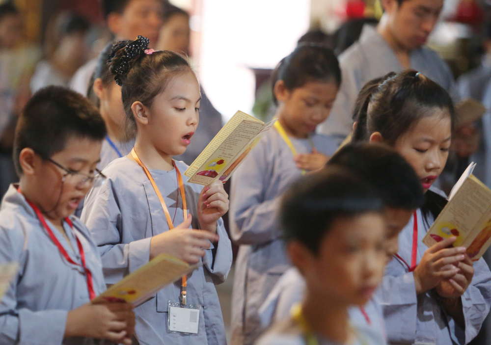 Tâm hồn mỗi đứa trẻ là mảnh đất màu mỡ, chỉ cần chúng ta biết cách gieo những hạt giống tốt, cây mầm thiện sẽ đâm chồi và phát triển mạnh mẽ.