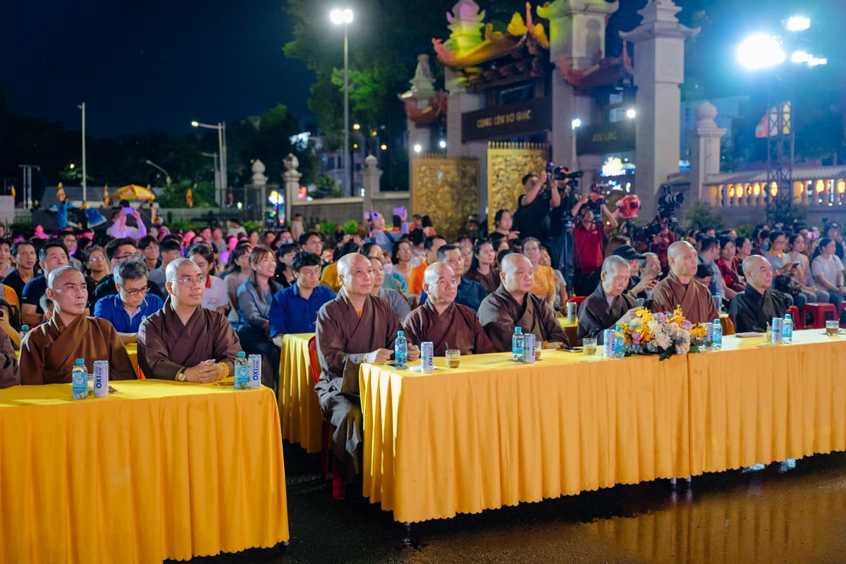 Đêm nhạc “Việt Nam muôn thuở, Sáng ngời đạo thiêng” mở đầu chào mừng Vesak 2025 1