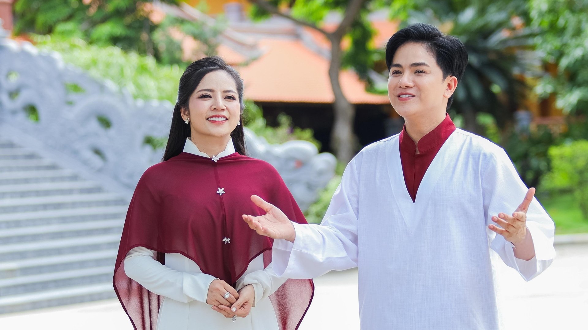 Ca sĩ Sa Huỳnh: “Tôi cảm thấy may mắn vì phụng sự Tam bảo bằng lời ca tiếng hát” 4