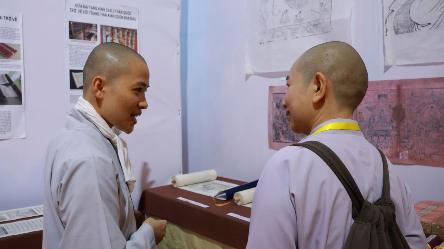 Người giữ hồn Kinh Phật Việt nơi đất khách 1
