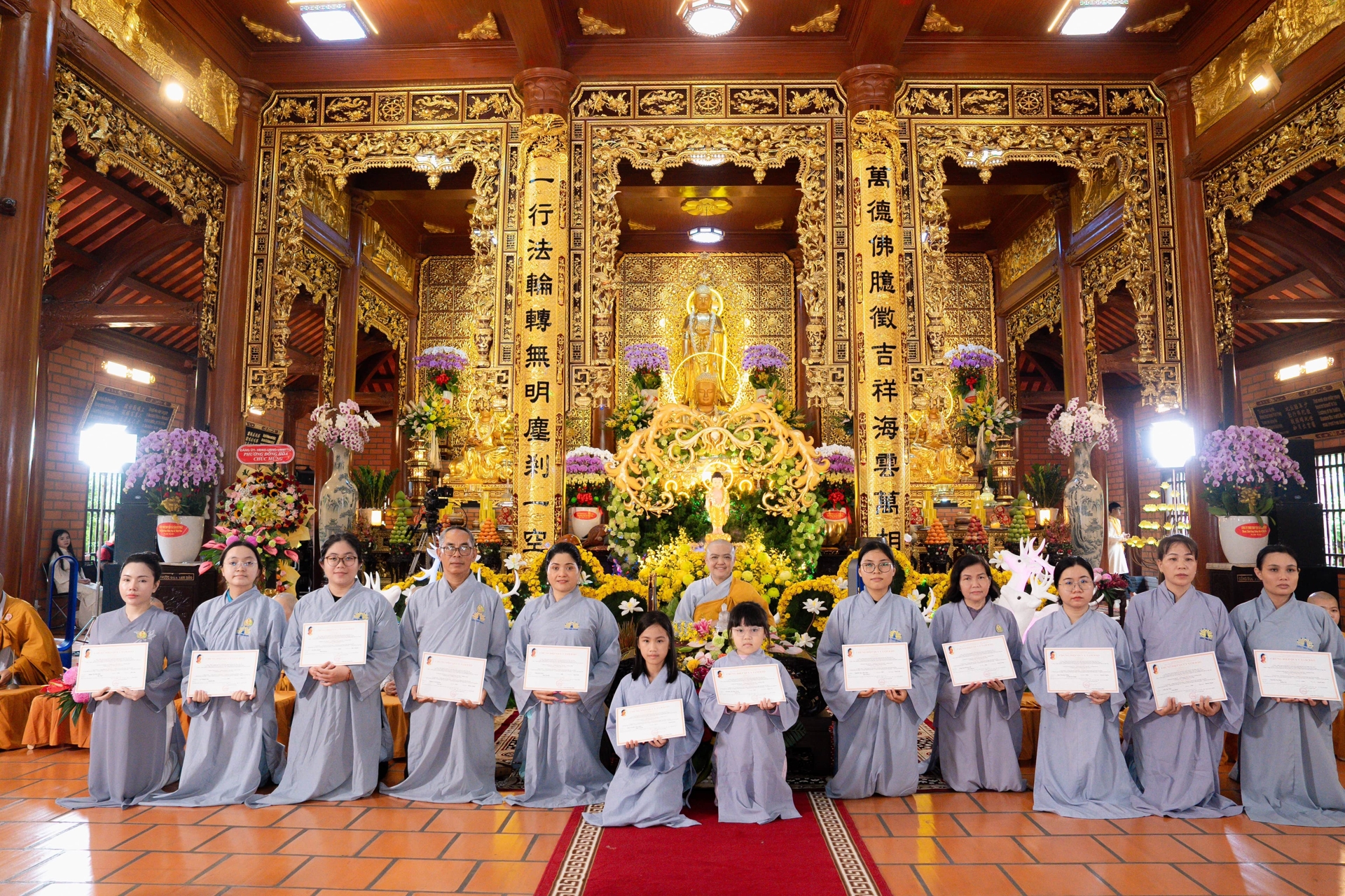 Hơn 200 Phật tử quy y Tam bảo tại chùa Thiên Quang mùa Phật Đản Vesak 2025 21