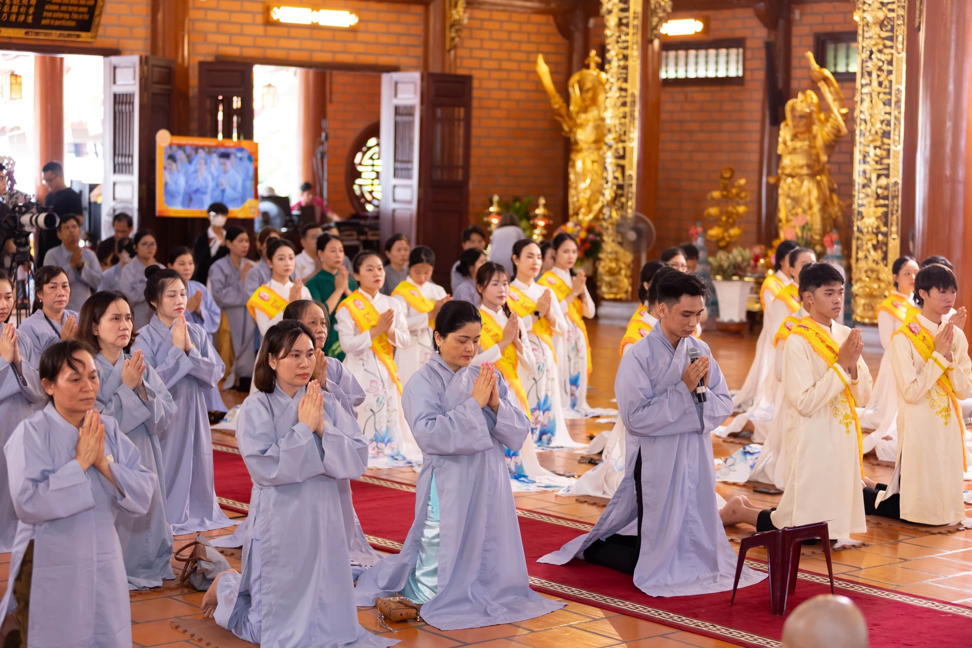 Hơn 200 Phật tử quy y Tam bảo tại chùa Thiên Quang mùa Phật Đản Vesak 2025 5
