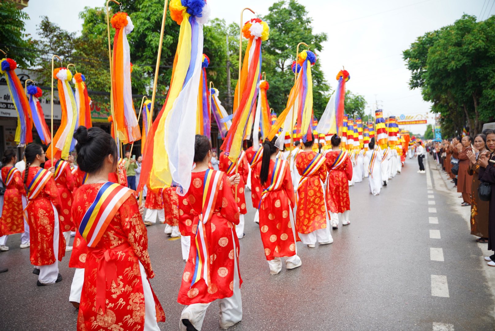 Trang nghiêm lễ cung rước Xá lợi Phật về chùa Phúc Sơn (Bắc Giang) 7