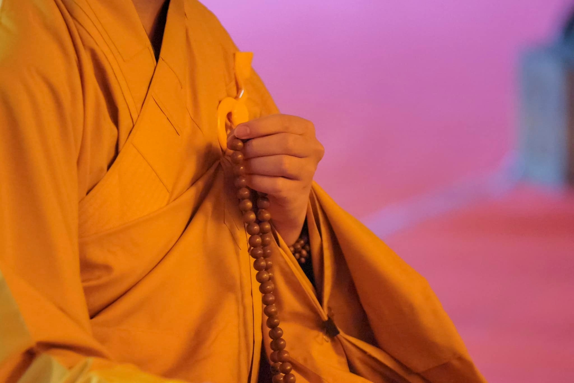 Làm sao có thể “một ngày một đêm không gián đoạn”?  1