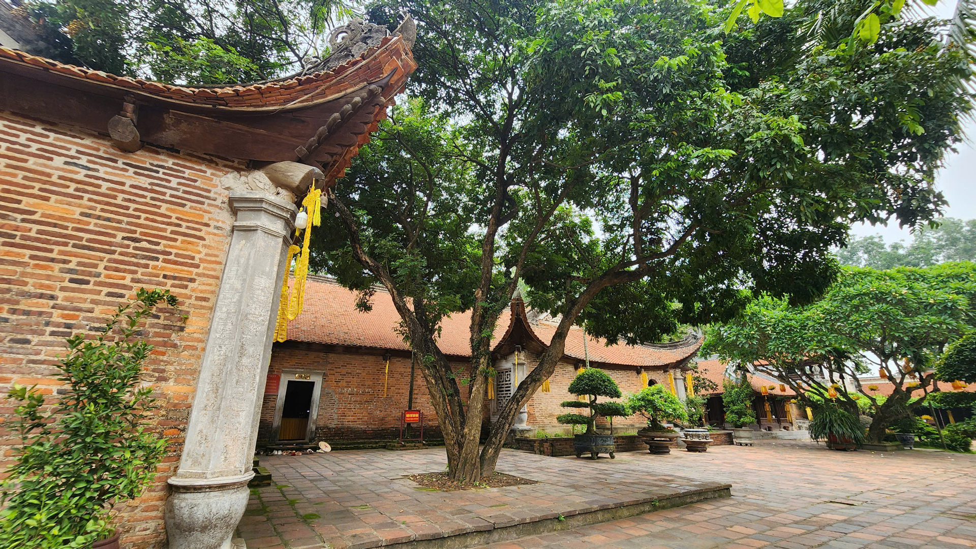 Ngôi cổ tự lưu giữ nhiều báu vật trong quần thể di sản thế giới mới ở Bắc Ninh 11