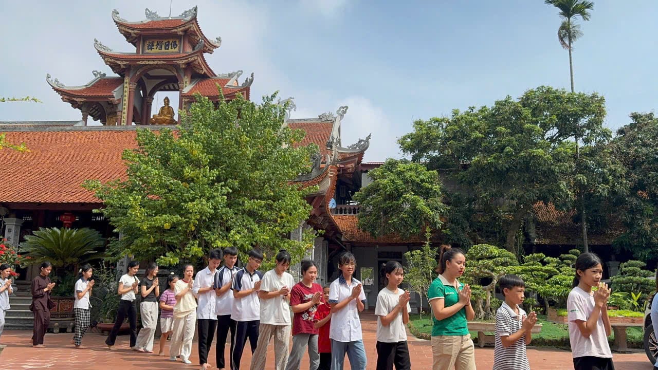 Khóa tu mùa hè “Con về bên Phật – sống Thiền nâng cao trí tuệ đạo đức” tại chùa Thọ Vực  5