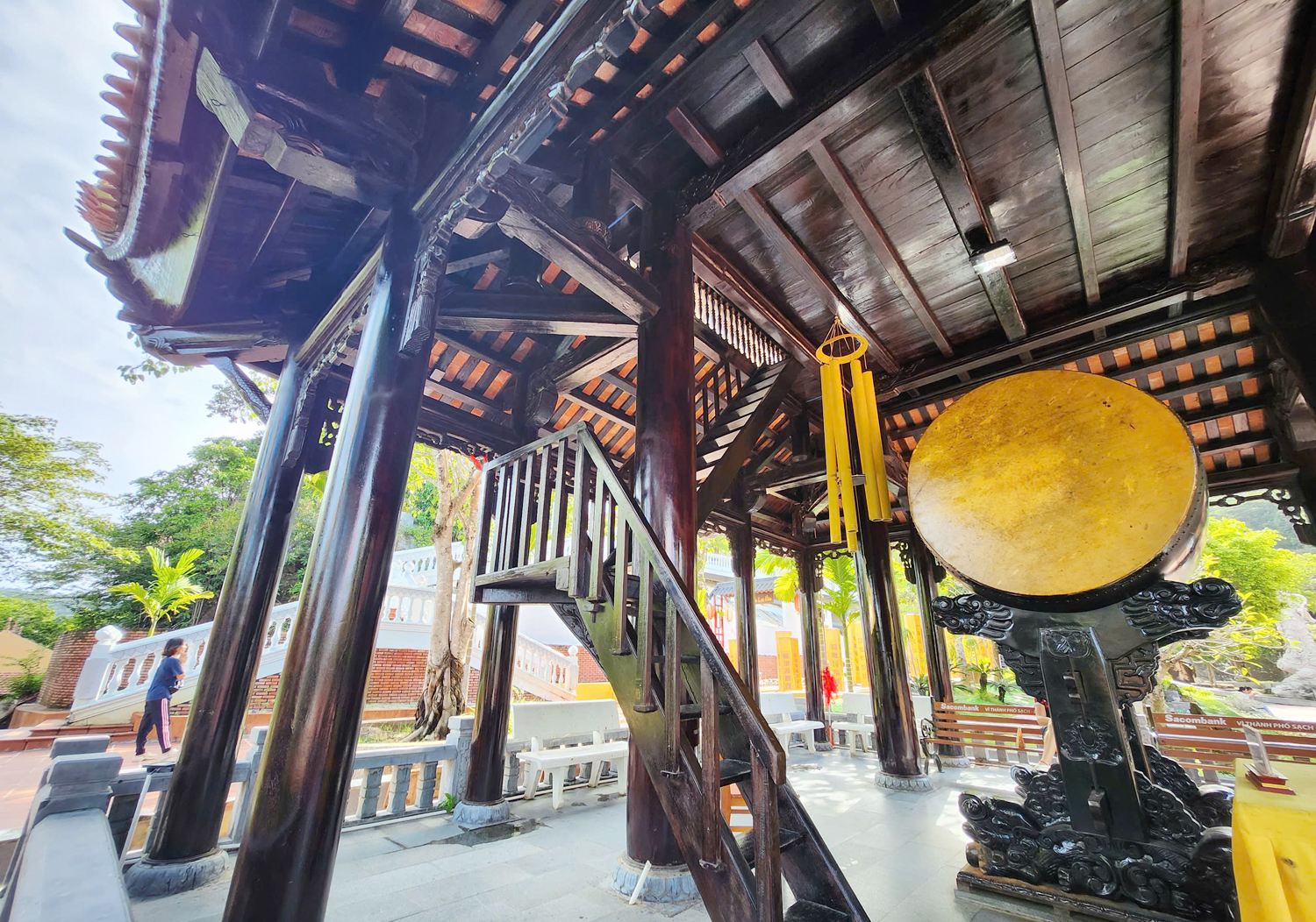 Khám phá vẻ đẹp chùa Hộ Quốc ở đảo ngọc Phú Quốc 7