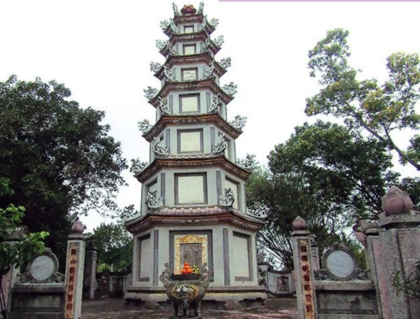 Sơ tổ Minh Hải Đắc Trí Pháp Bảo của dòng thiền Lâm Tế Chúc Thánh 2