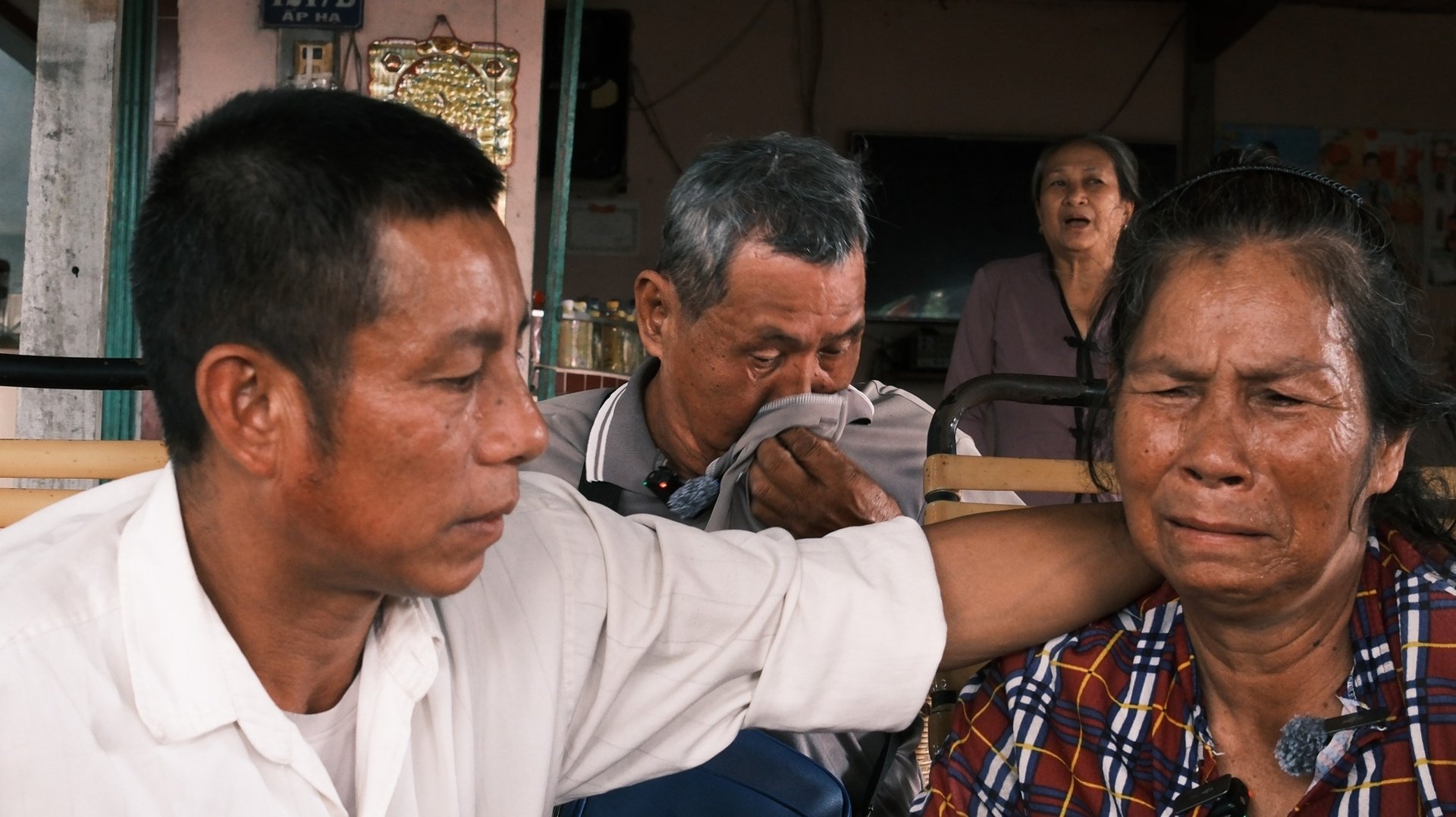 Nghĩ về chuyện của ông Ba Minh - bà Giao “nóng” mạng xã hội