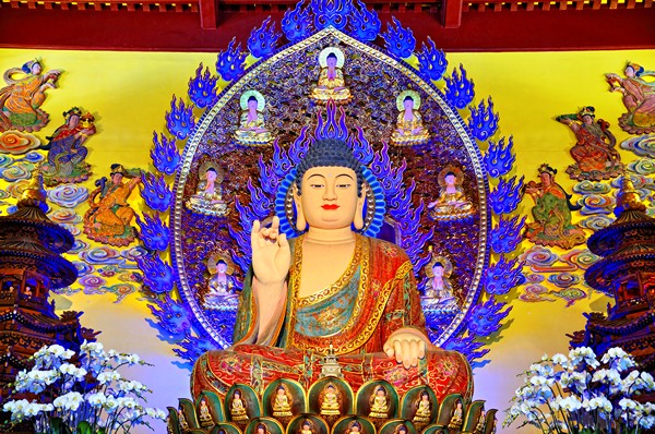 Hình nền tượng Phật sẽ giúp bạn đặt lại tâm hồn, tạo ra sự bình an khi làm việc. Hãy để tâm trí được thư giãn và đón nhận tinh thần thanh tịnh từ trí tuệ của Đức Phật thông qua những hình ảnh nghệ thuật tuyệt vời này.